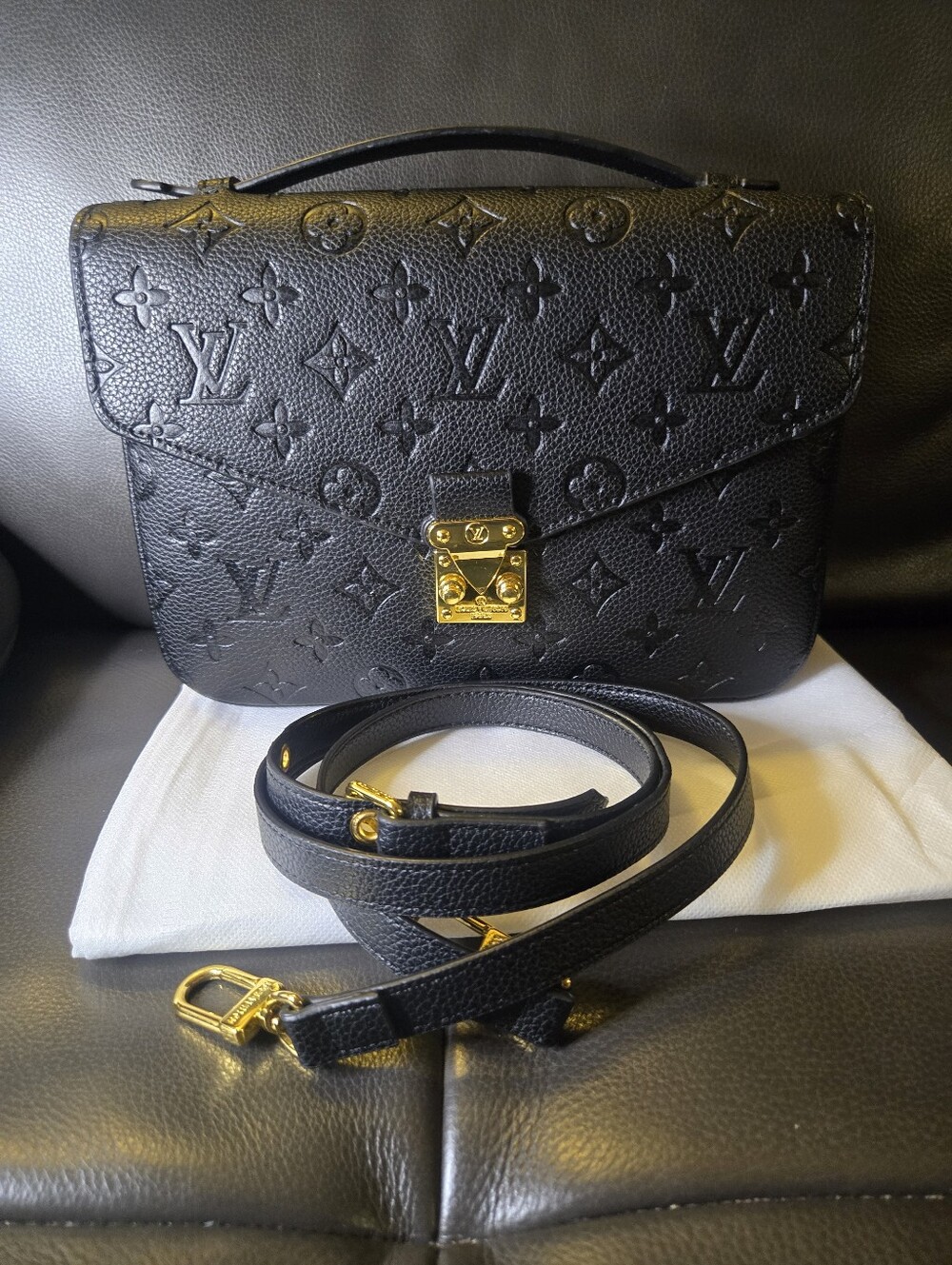 🛑SOLD🛑 Inspired Black Embossed Pushlock Satchel /Crossbody & Dustbag